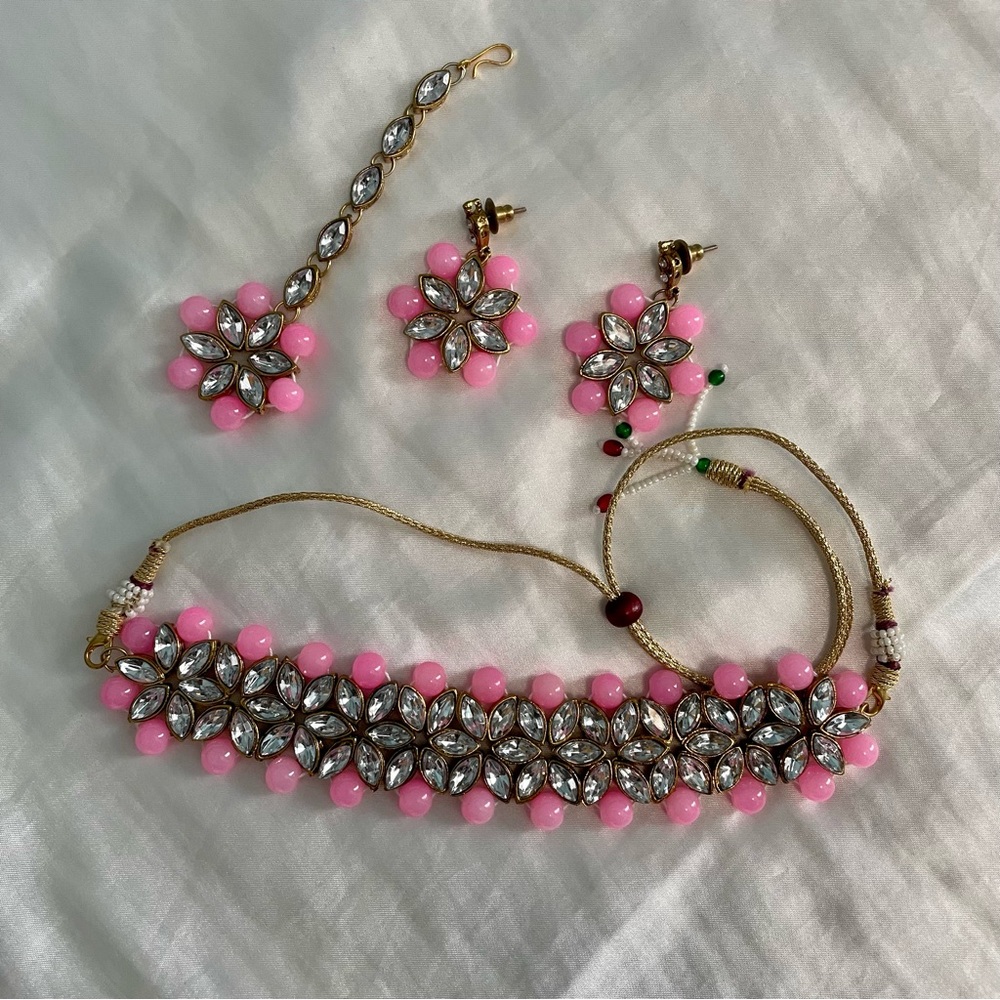 Indian Bollywood Bridal Pink Pearl Choker Necklace With Earrings and Tikka